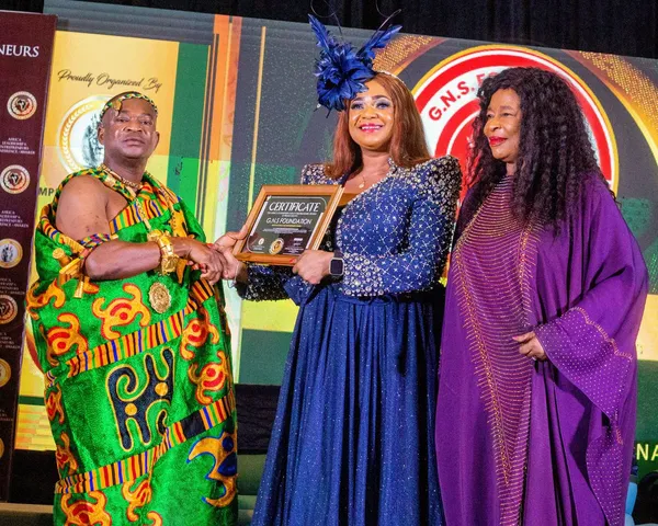 Heart of Service and Empowerment Award